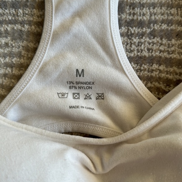 NVGTN White Ignite Seamless Bra - Picture 9 of 9